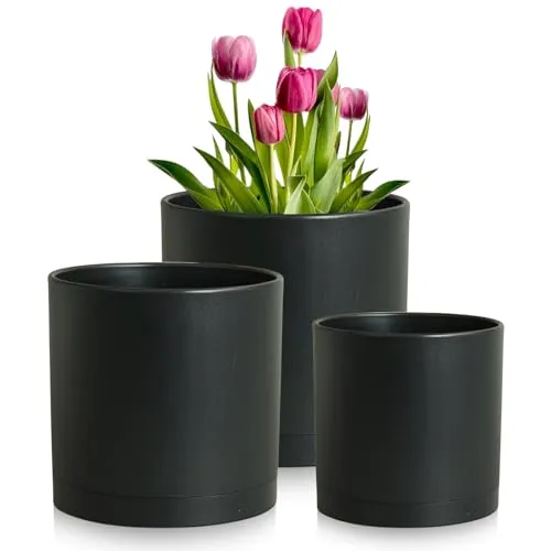 Meowell Vasos de plantas de 8/7/6 polegadas com 3 conjuntos de vasos de flores cilíndricos para plantas de interior ao ar livre Plantadores de plástico decorativos com furos de drenagem e pires para plantas de casa de jardim preto' loading='lazy' title=
