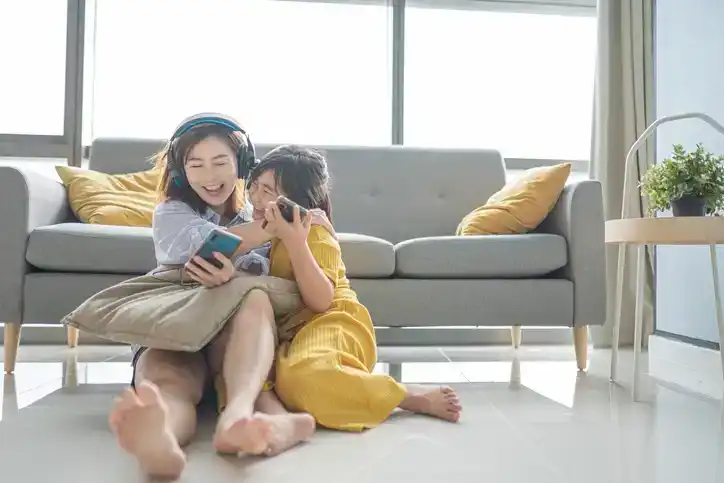 15 of the Best Parenting Podcasts That Will Make You Laugh and Learn