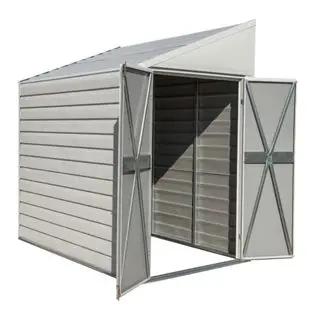 Ein Arrow Yardsaver-Anlehntisch aus Metall