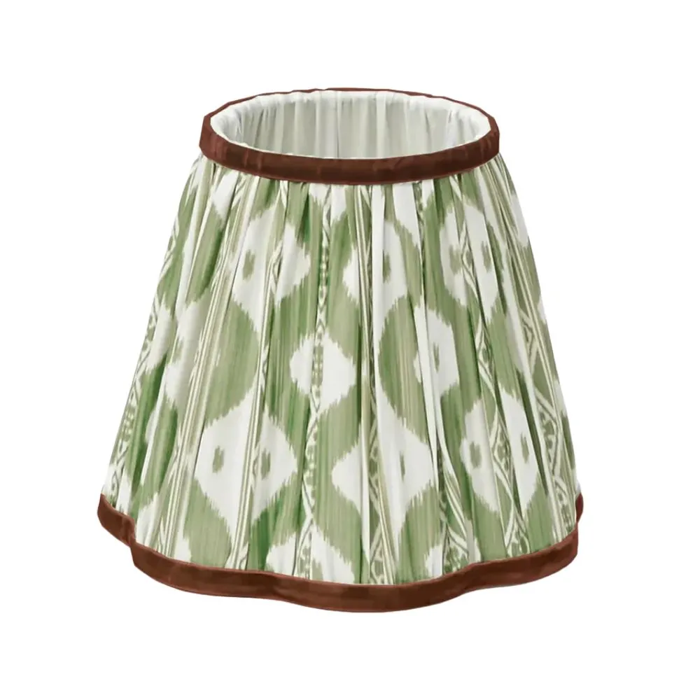 Oliven & Schokoladenfarbener Ikat-Lampenschirm (18 cm)' loading='lazy' title=
