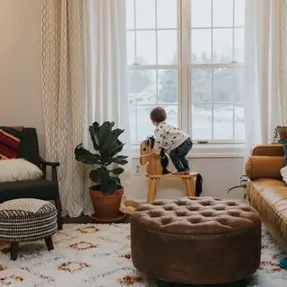 Brązowa skórzana otomana Wayfair