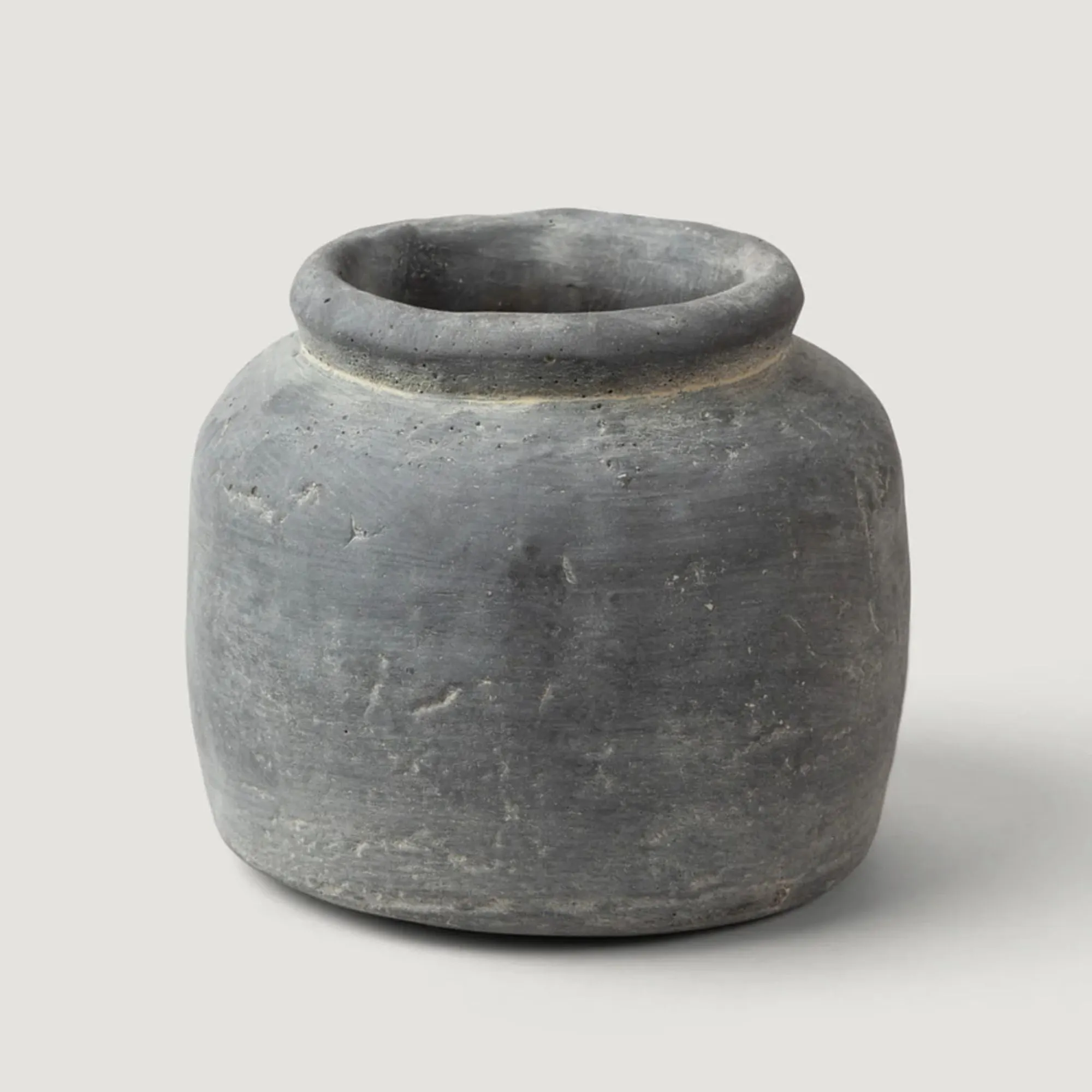 Vaso de concreto rústico angustiado' loading='lazy' title=
