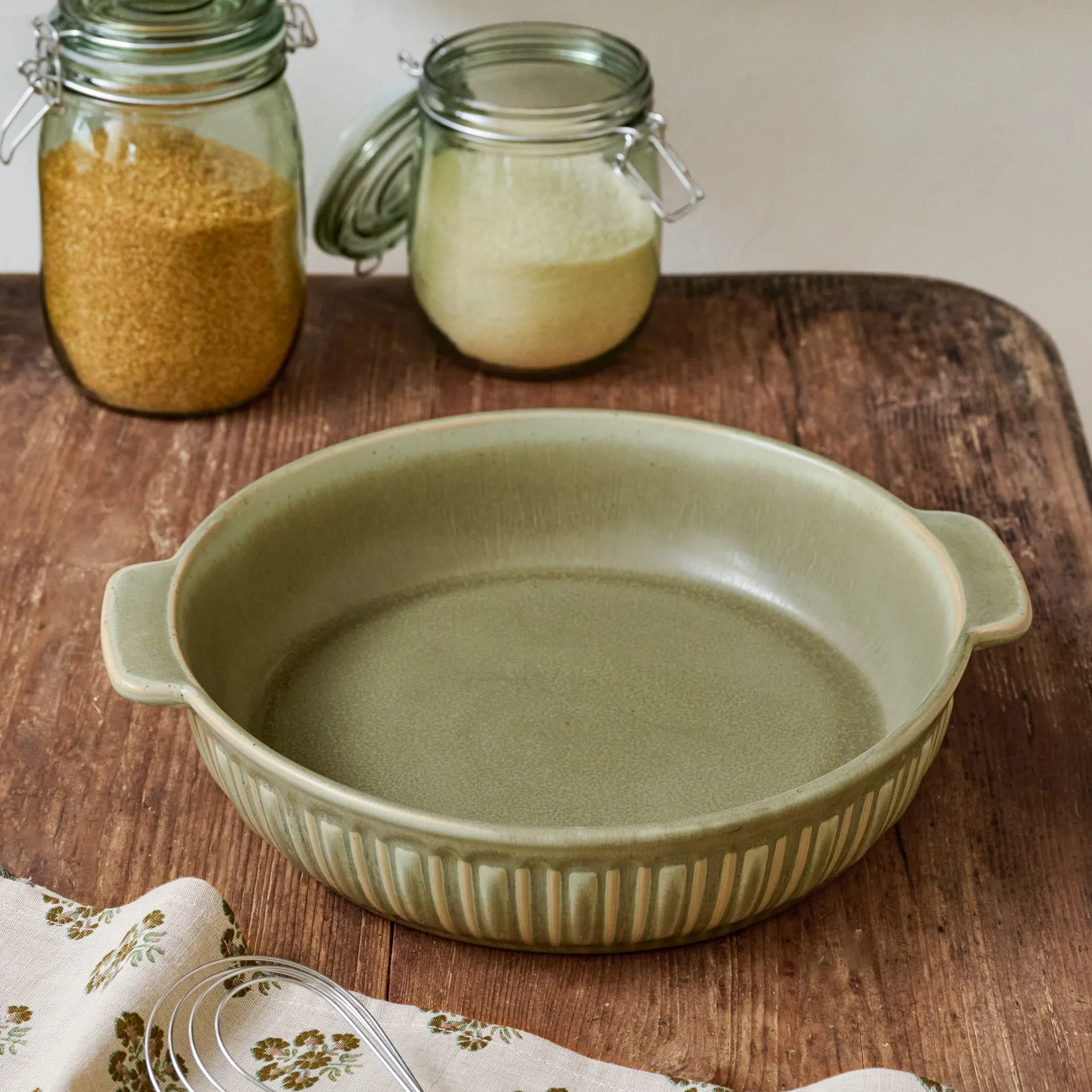 The Cottage Collection Plat de cuisson rond vert laurier' loading='lazy' title=