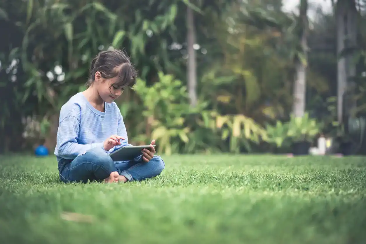 100 Girl Names That Mean Smart, Intelligent and Wise