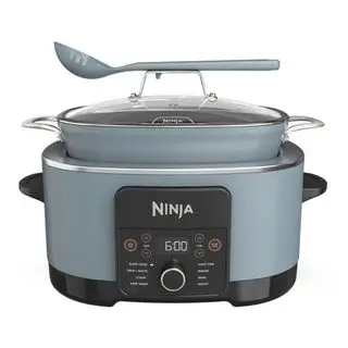 Ninja Foodi PossibleCooker Pro na bielom pozadí