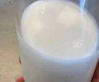 Instantní mléko napěňovač mandlového mléka