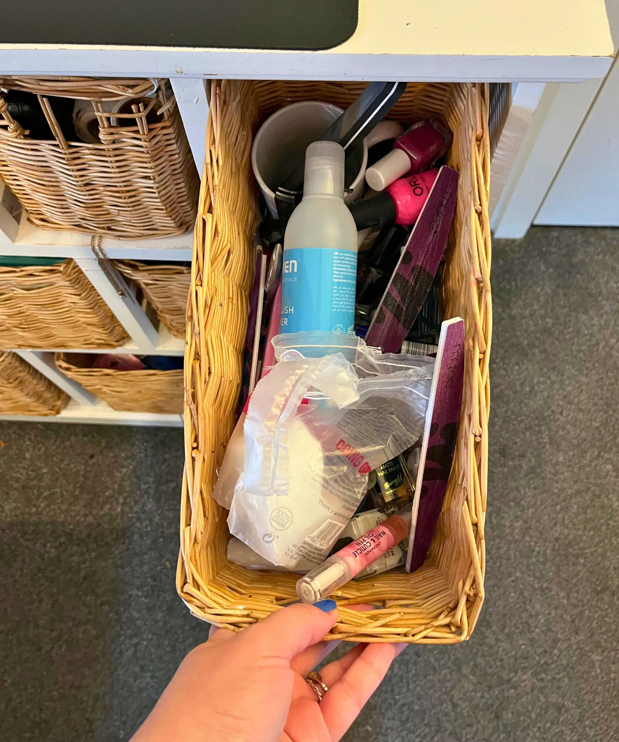 25 PCS Les organisateurs de tiroirs en plastique transparent définissent les plateaux de salle de bain et de vanité polyvalents VTopmart à 4 topmart' loading='lazy' title=