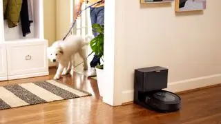 irobot roomba j7+ hero