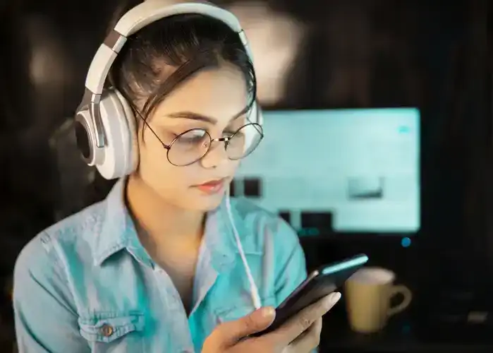 15 of the Best Podcasts for Teens That Are Funny Fascinating, and Informative
