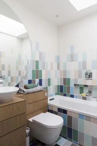 Ideas de baños familiares: 20 habitaciones prácticas pero bonitas para todas las edades