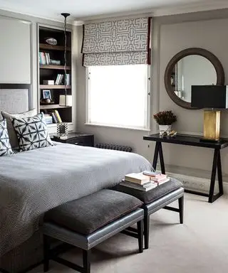 Idee per la libreria della camera da letto: 10 eleganti librerie per le letture sul comodino