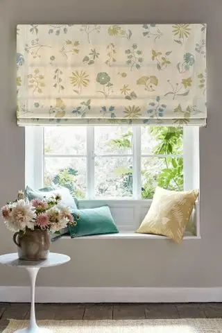 Asiento junto a la ventana con persiana Vanessa Arbuthnott