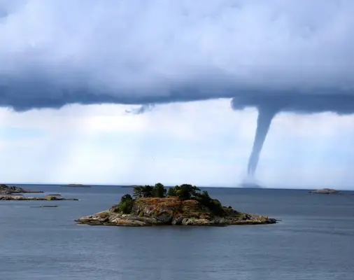 dreaming about tornados