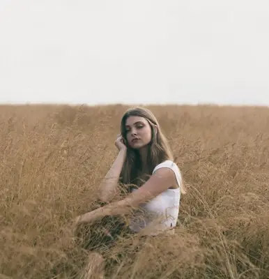 Venus in Pisces Woman