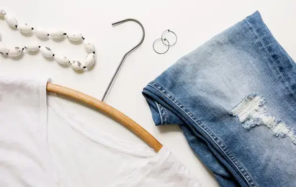 15 consejos de guardarropa cápsula que te ayudarán a simplificar tu armario