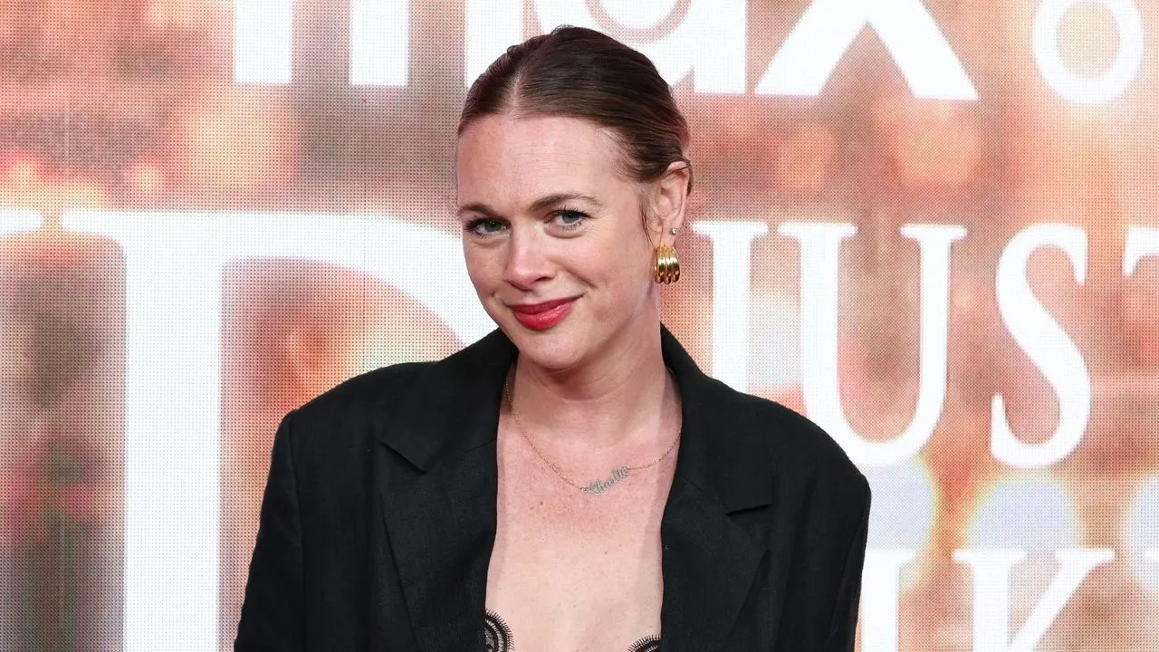 Alison Romain' loading='lazy' title=