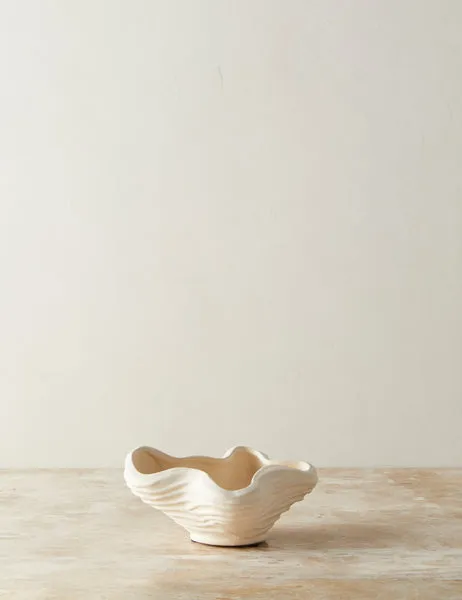 Ozdobna miska Wrinkle autorstwa Sarah Sherman Samuel' loading='lazy' title=