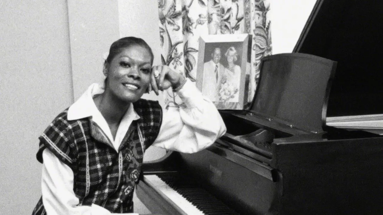 Dionne Warwick doma' loading='lazy' title=