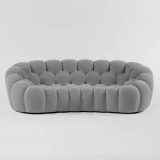Le bureau de Kevin Hart est une « classe de maître en sophistication moderne » – les experts adorent sa version luxueuse d'une palette de couleurs classique.