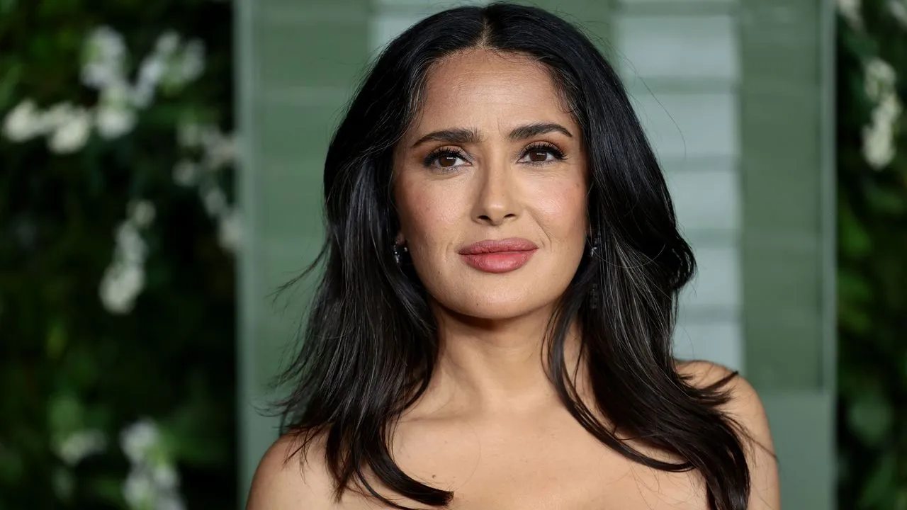 Salma Hayek navštěvuje WSJ. Magazine 2024 Innovator Awards 29. října 2024 v New Yorku' loading='lazy' title=