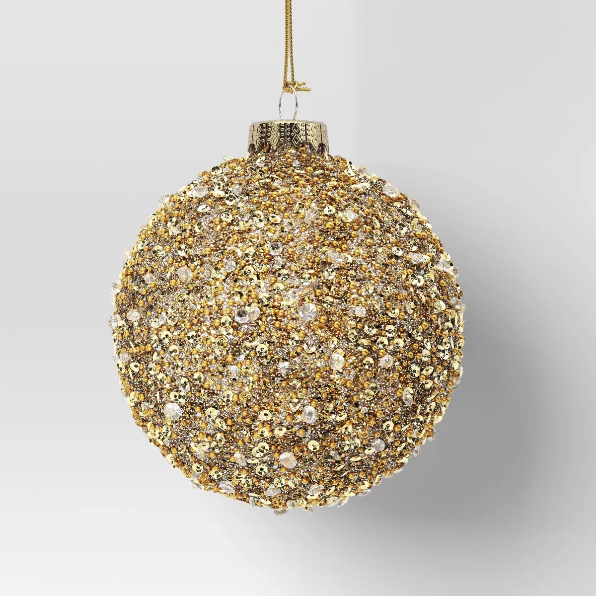 Weihnachtsornament aus goldenen Glasperlenkugeln – Wondershopu0026#8482;' loading='lazy' title=