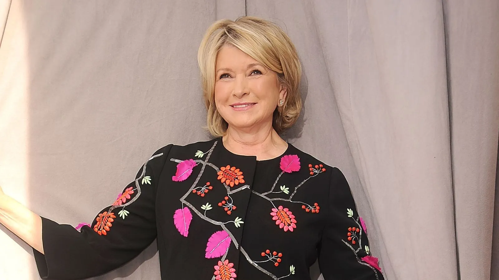 Martha Stewart' loading='lazy' title=