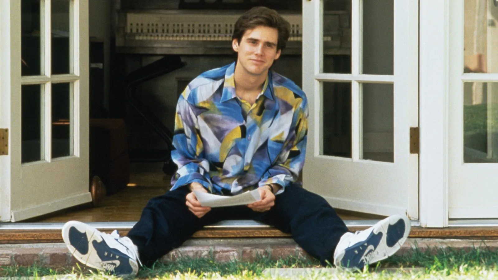 Jim Carrey em sua casa em 1991' loading='lazy' title=