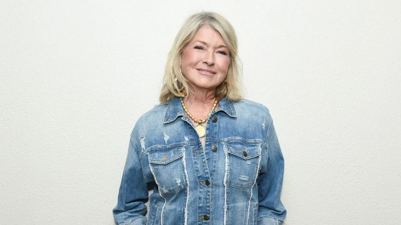 Martha Stewart' loading='lazy' title=