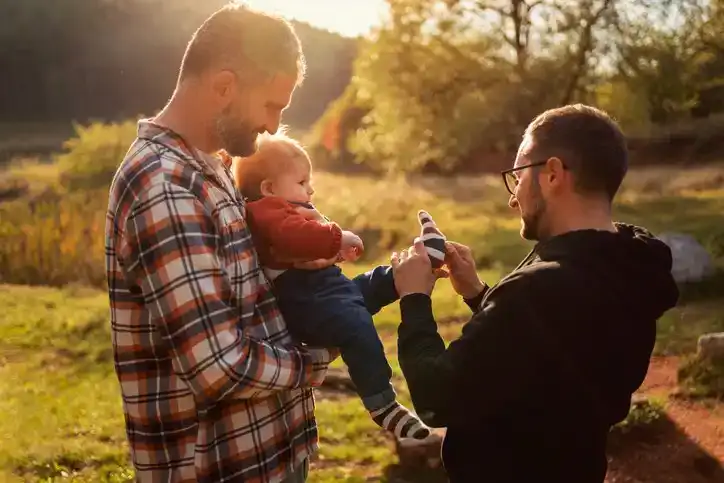 Adopční proces pro LGBTQ páry