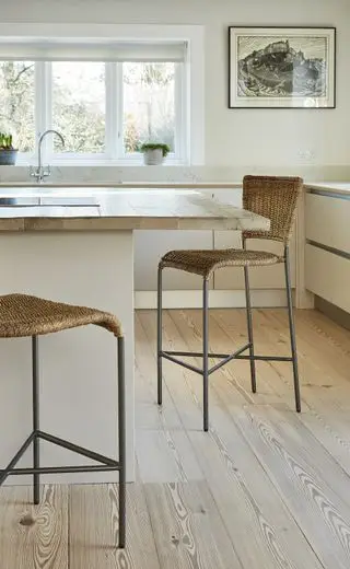 Northbank 매립소나무 by Woodworks