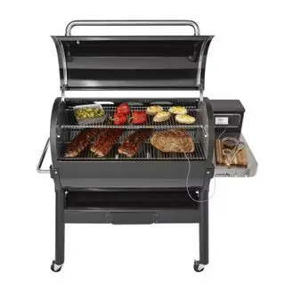 En Weber SmokeFire EPX6 STEALTH Edition Grill på hvid baggrund