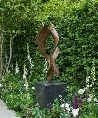 Escultura de jardín de los bailarines de Jack Eagan.