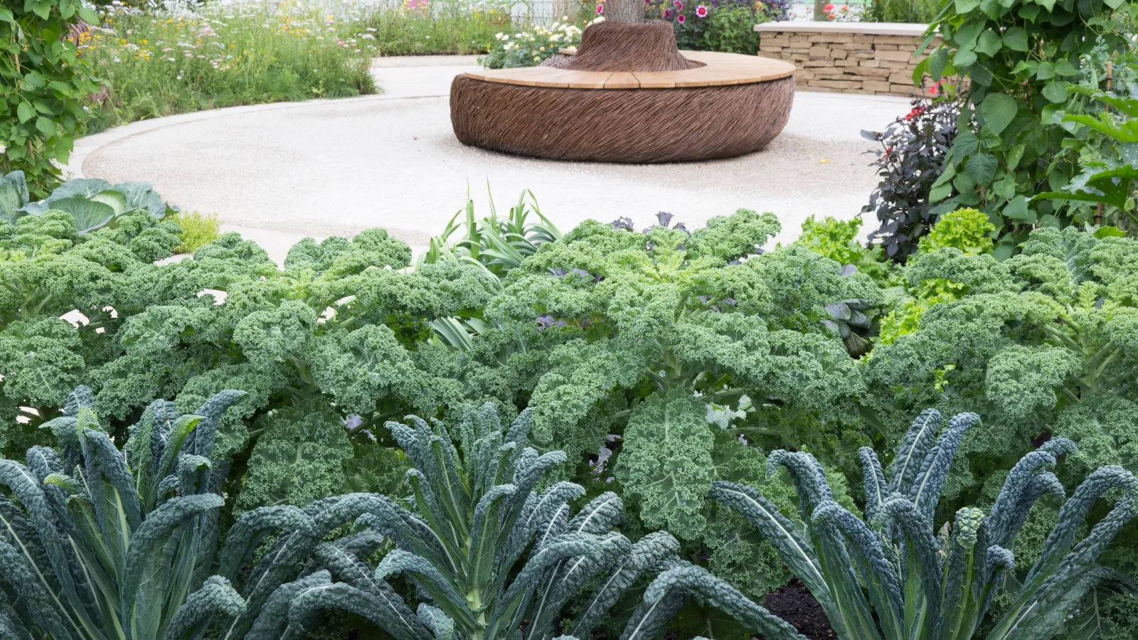 Un piccolo orto moderno al RHS Hampton Court Palace Flower Show' loading='lazy' title=