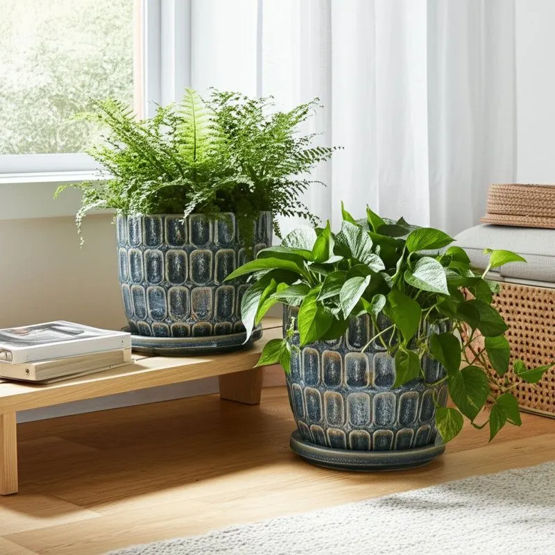 Winston Porter Plantadores de grés e pires de cerâmica com textura geométrica em relevo Design decorativo moderno Forma redonda elegante Conjunto de detalhes de exibição versátil de 2 | Wayfair' loading='lazy' title=