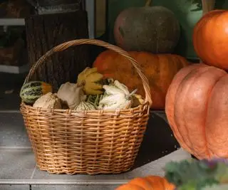 Calabazas en el porche