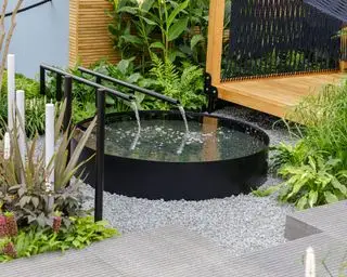 hage designet av Tawatchai Sakdikul