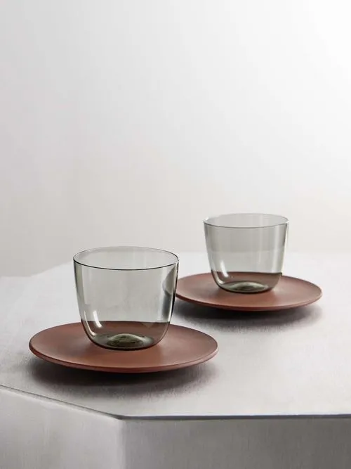 + Juego de dos tazas y platillos de espresso de vidrio y gres Meissen' title=