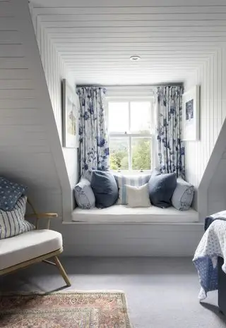 asiento junto a la ventana en Penny Kennedy