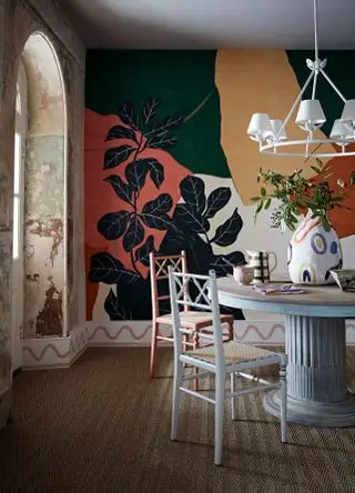 Spisestue med veggmaleri av Fromental wallcoverings