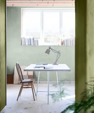 Oficina en casa en Dulux