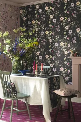 Tapeta Hope & Bloom, Woodchip & Magnolia v jedálni