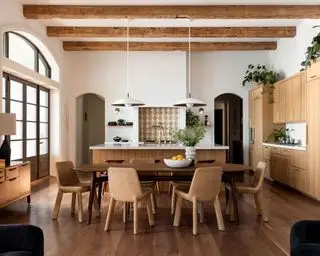 Møbeltrender – 10 looks som vil stå i sentrum i 2024, ifølge interiørdesignere