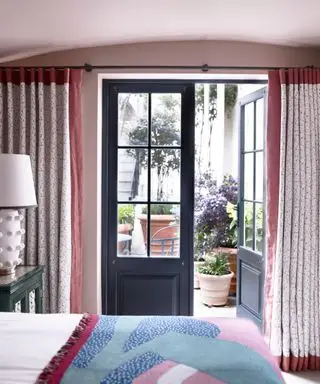 6 sposobów użycia tynku osadzającego, kultowej różowej farby Farrow & Ball