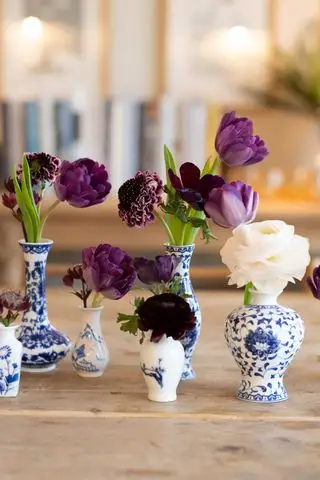 Exhibición floral de jarrón chinoiserie de Philippa Craddock