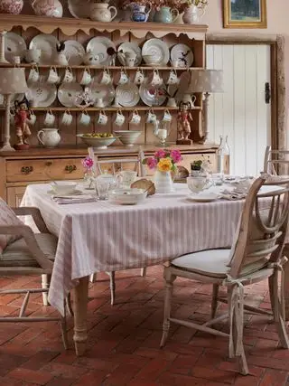 Idéer til udsmykning af sommerhuse - cottage susie watson kommode