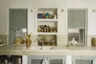 encimera de cocina con azulejos