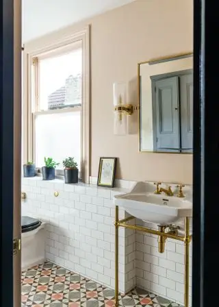 Capas en diseño de interiores - baño.