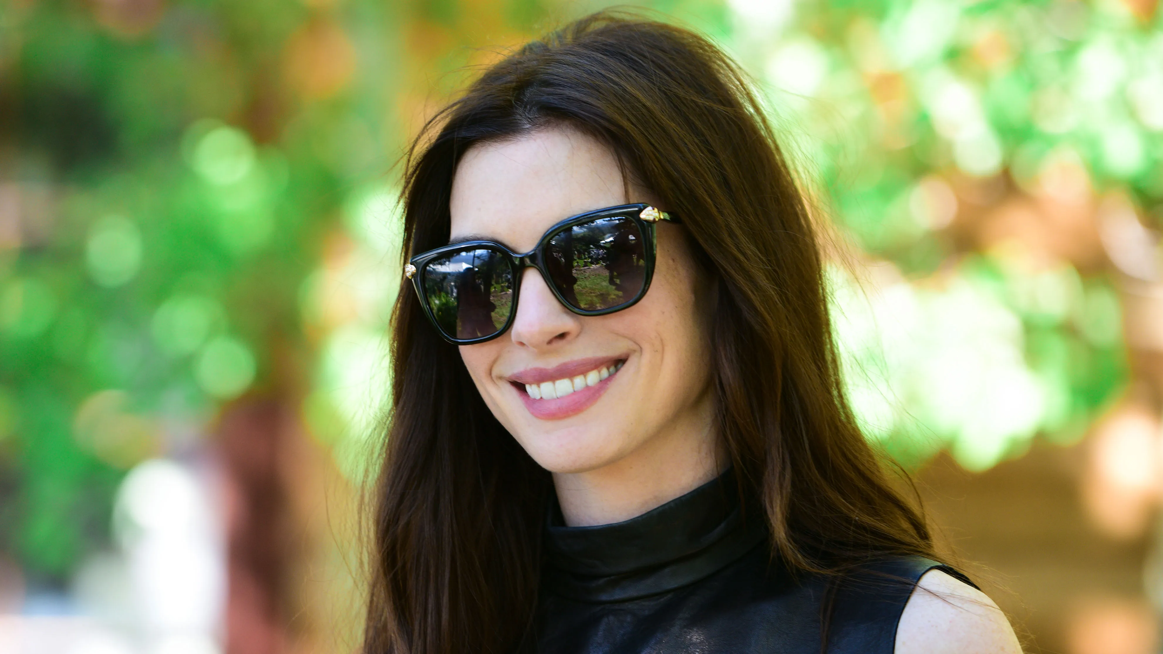 Anne Hathaway' loading='lazy' title=