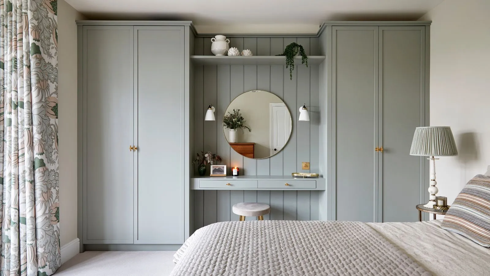 A única cor que os designers sempre evitam nos quartos de hóspedes (e o que usar em seu lugar)