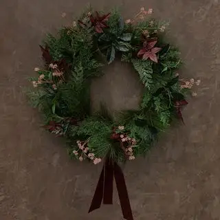 McGee & Co. Weihnachtslaub und Kränze